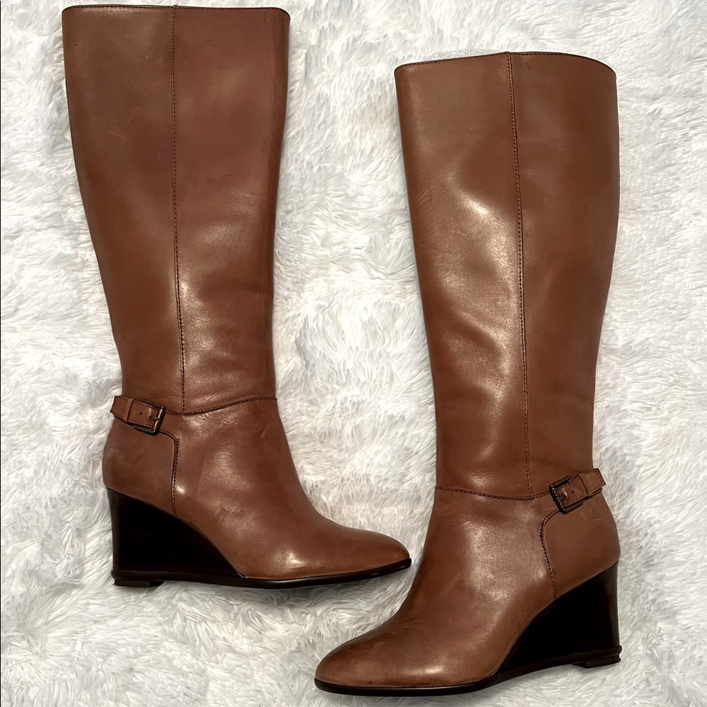 **SOLD** NWOT Ralph Lauren Boots Size 7